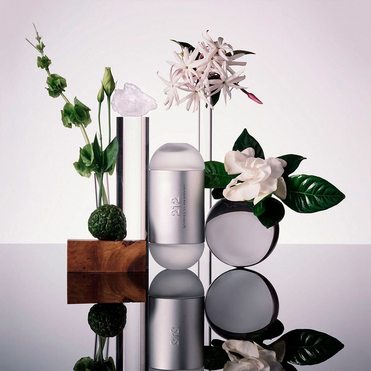 Купить CAROLINA HERRERA 212 EAU DE TOILETTE - на Parfumer.kg c доставкой и гарантией по выгодной цене. Элитная парфюмерия в Бишкеке.